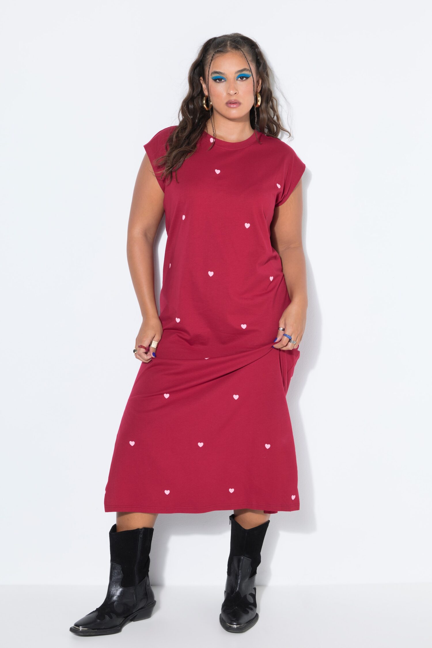 Φόρεμα ελαφρώς oversized με σχέδιο hearts