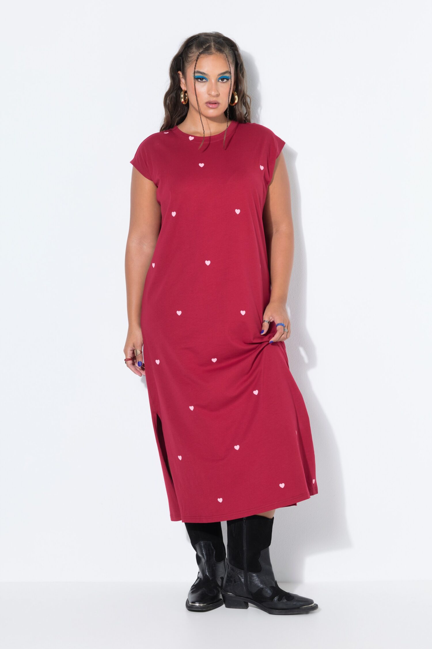Φόρεμα ελαφρώς oversized με σχέδιο hearts