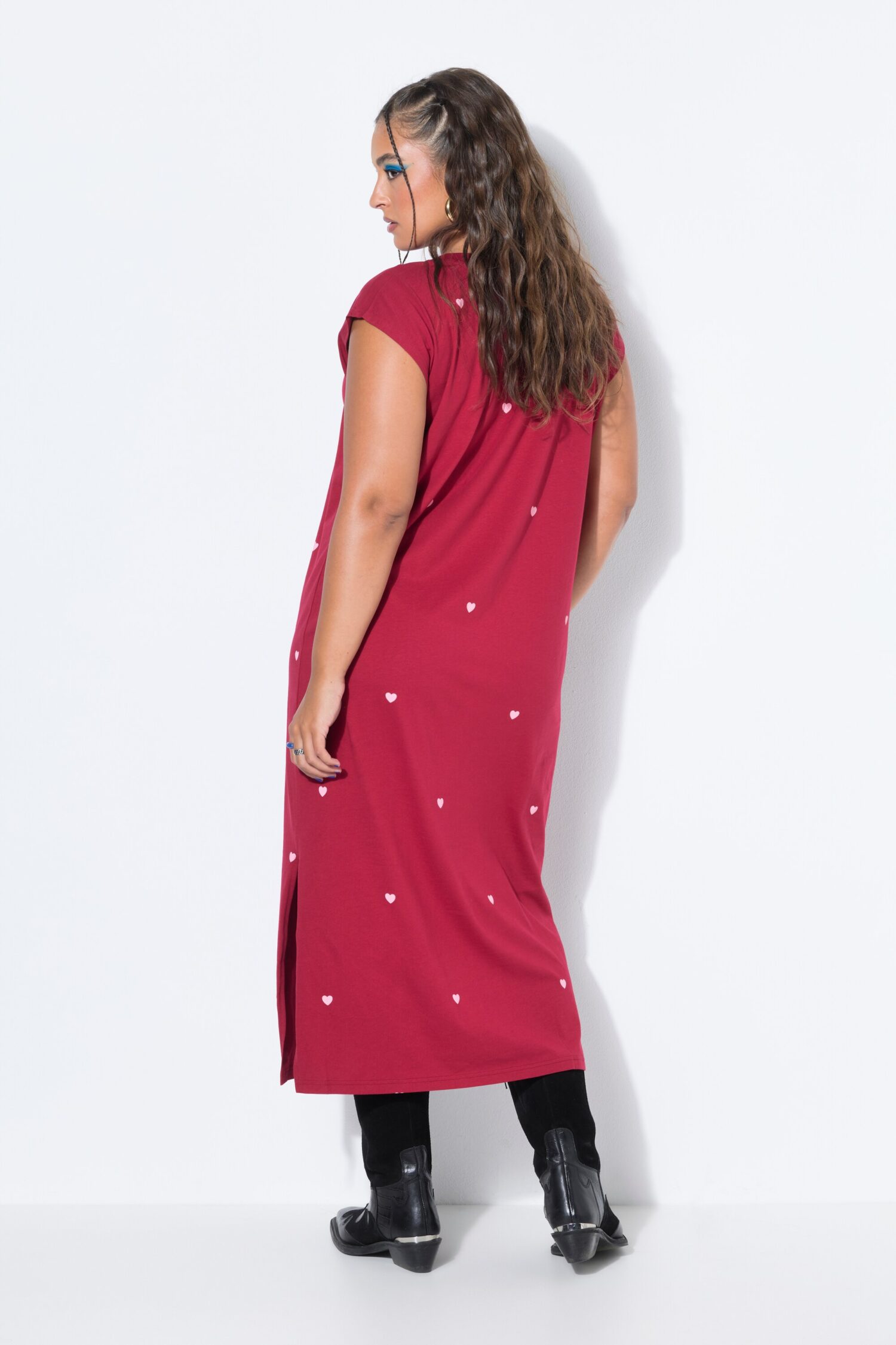 Φόρεμα ελαφρώς oversized με σχέδιο hearts