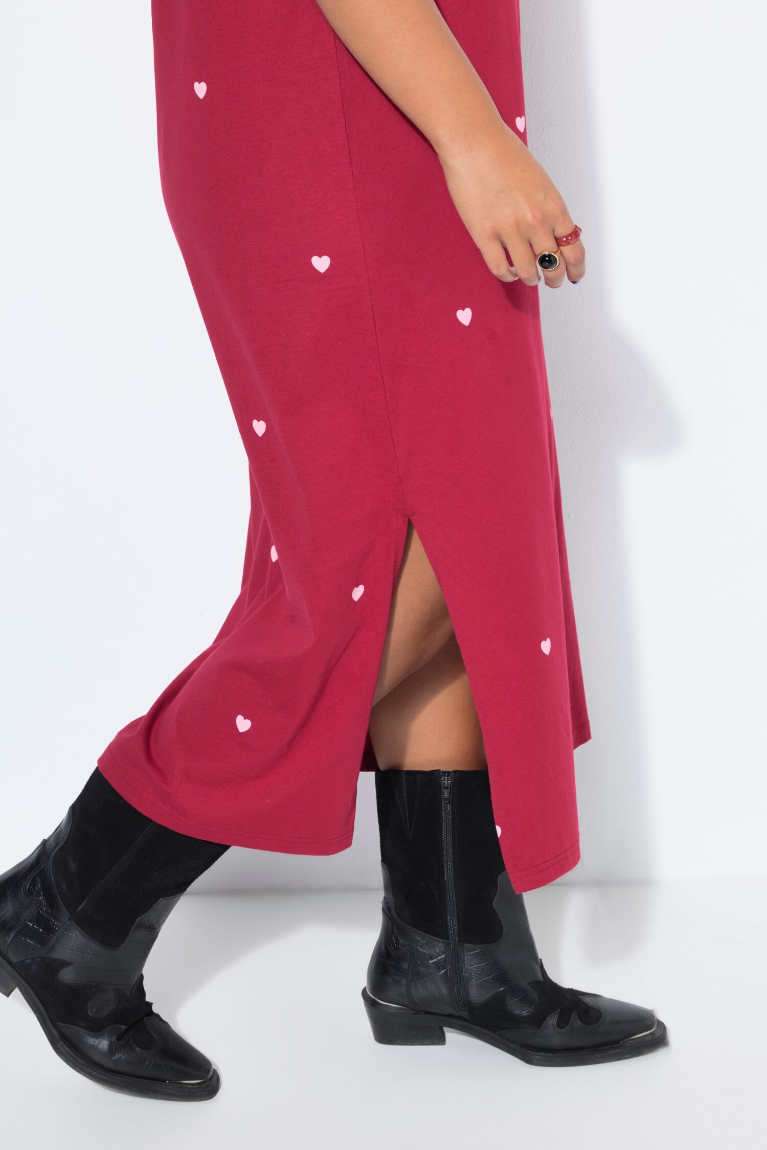 Φόρεμα ελαφρώς oversized με σχέδιο hearts