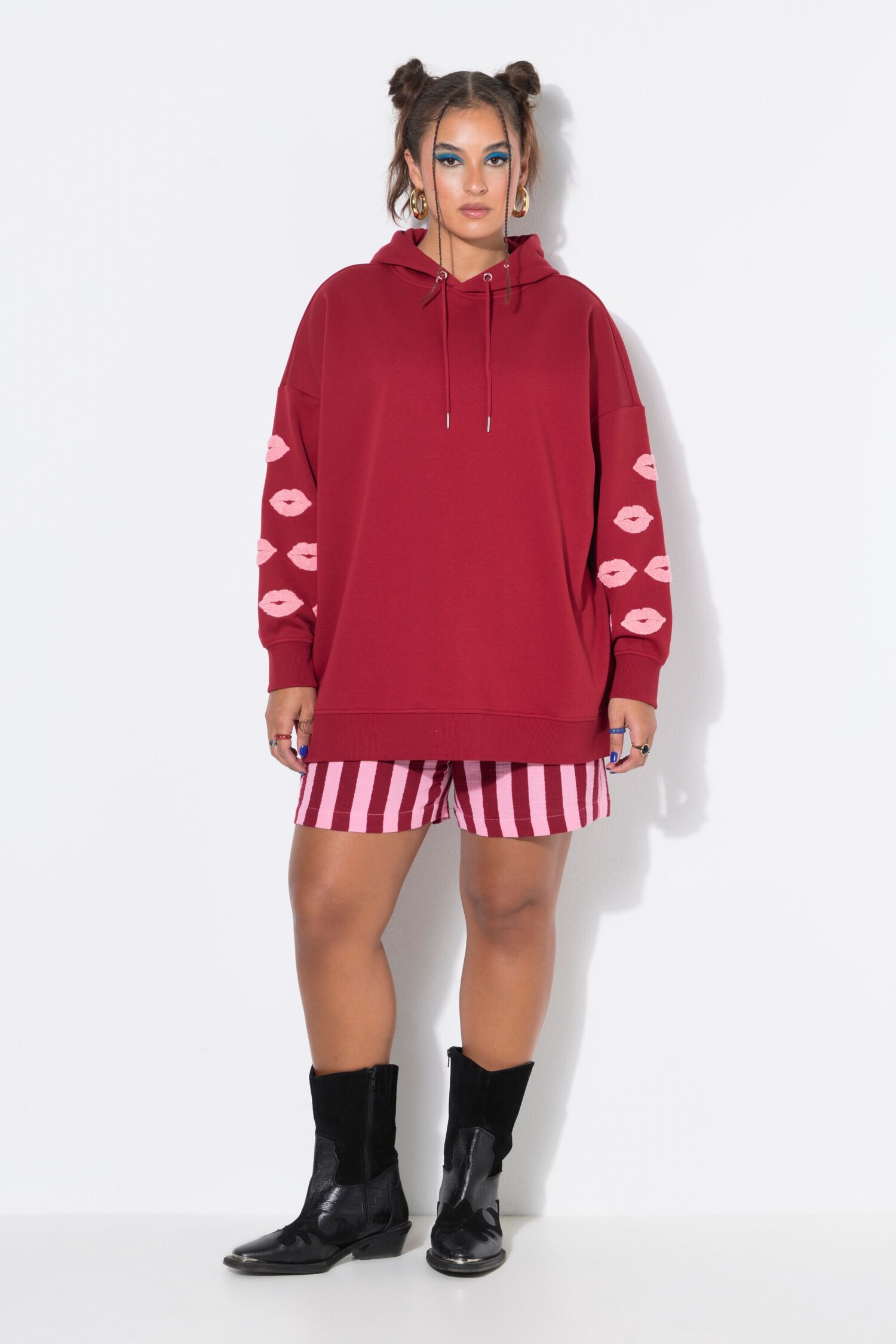 Μπλούζα φούτερ oversized με σχέδιο από ύφασμα terry στα μανίκια