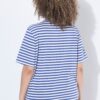 Μπλούζα ριγέ oversized με διακριτικό κέντημα στο στήθος