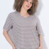 Μπλούζα ριγέ oversized με διακριτικό κέντημα στο στήθος