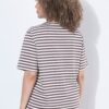 Μπλούζα ριγέ oversized με διακριτικό κέντημα στο στήθος