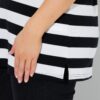 Μπλούζα ριγέ oversized με στρογγυλή λαιμόκοψη
