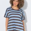 Μπλούζα ριγέ oversized με στρογγυλή λαιμόκοψη