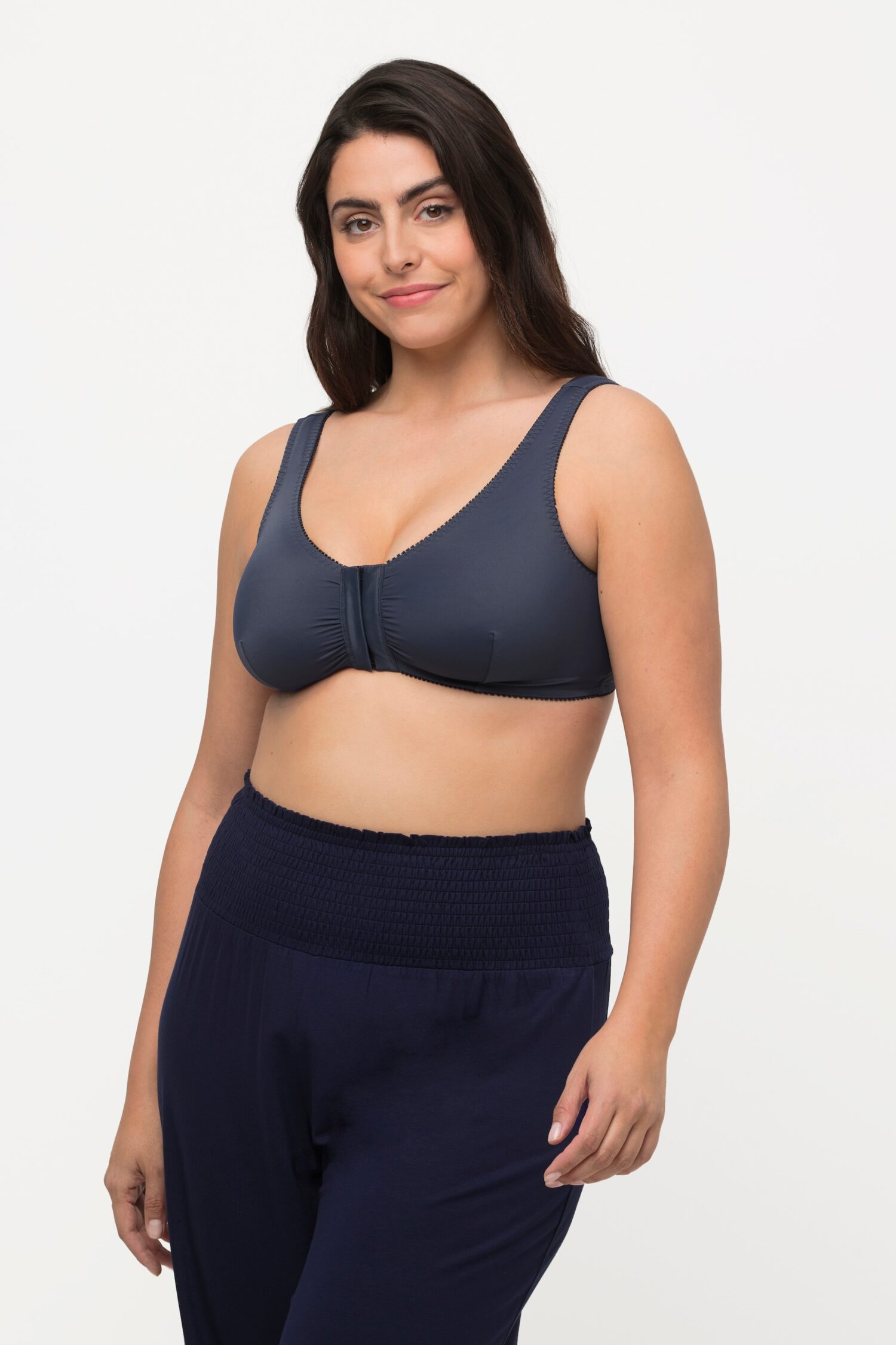 Μπουστάκι με κούμπωμα μπροστά και φαρδιές τιράντες