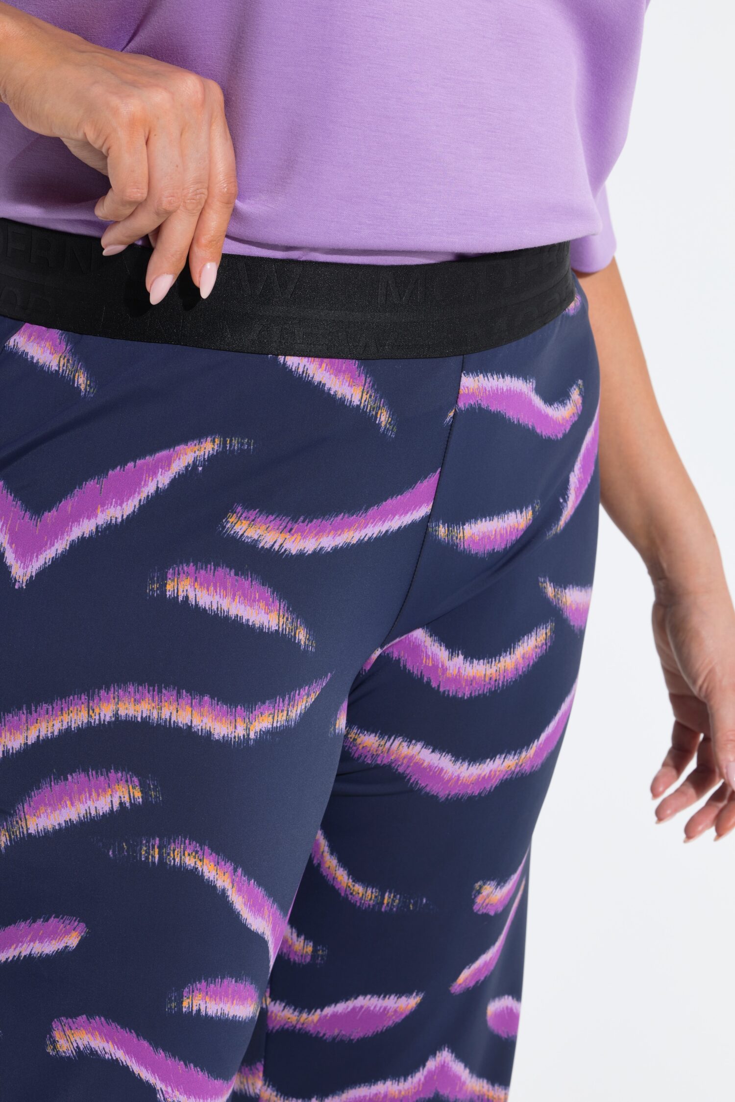 Παντελόνι Sienna με animal print και στενό τελείωμα