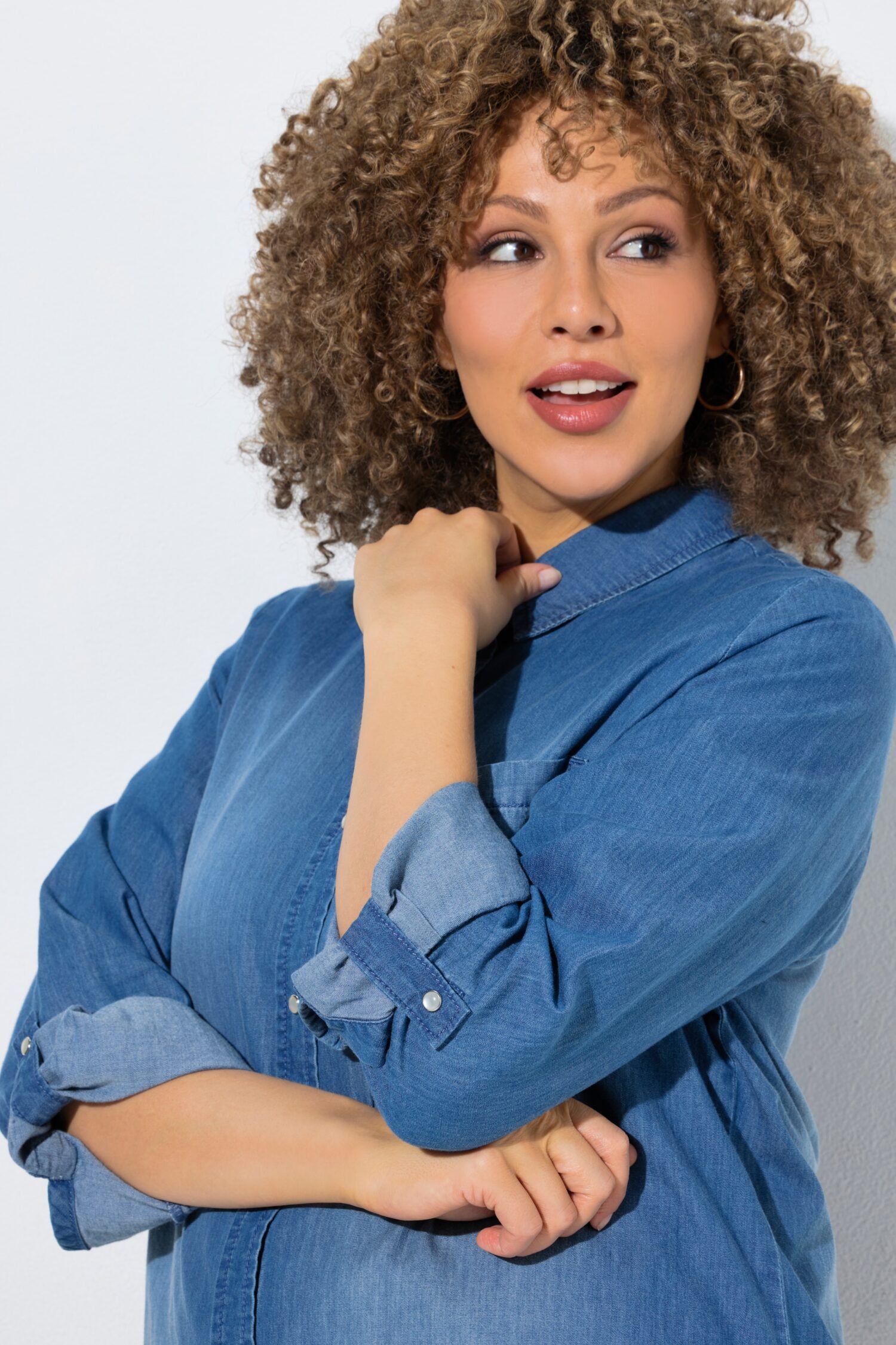 Πουκάμισο σε denim look με μακριά μανίκια