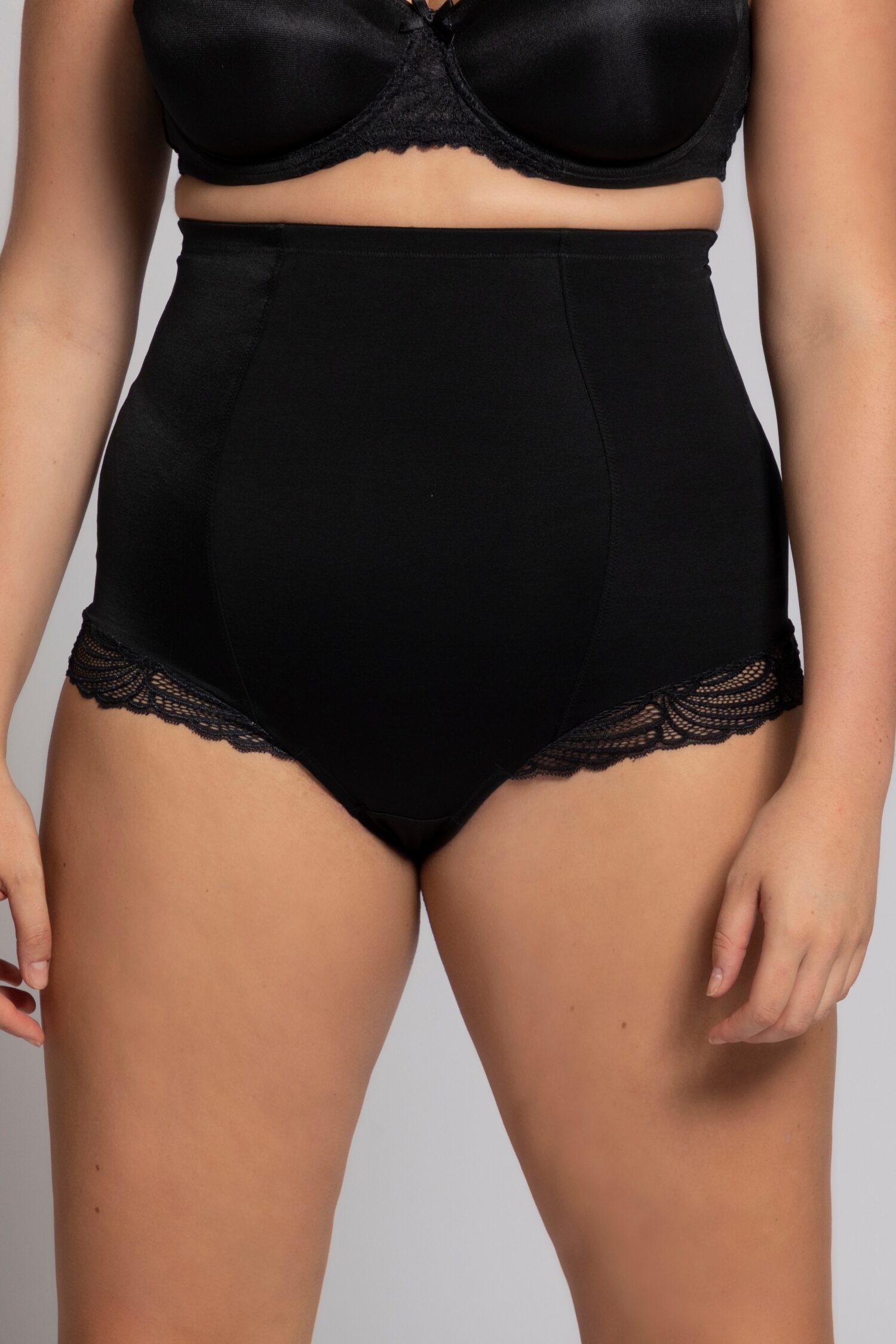 Σλιπ bodyforming, ψηλόμεσο με διάφανη δαντέλα