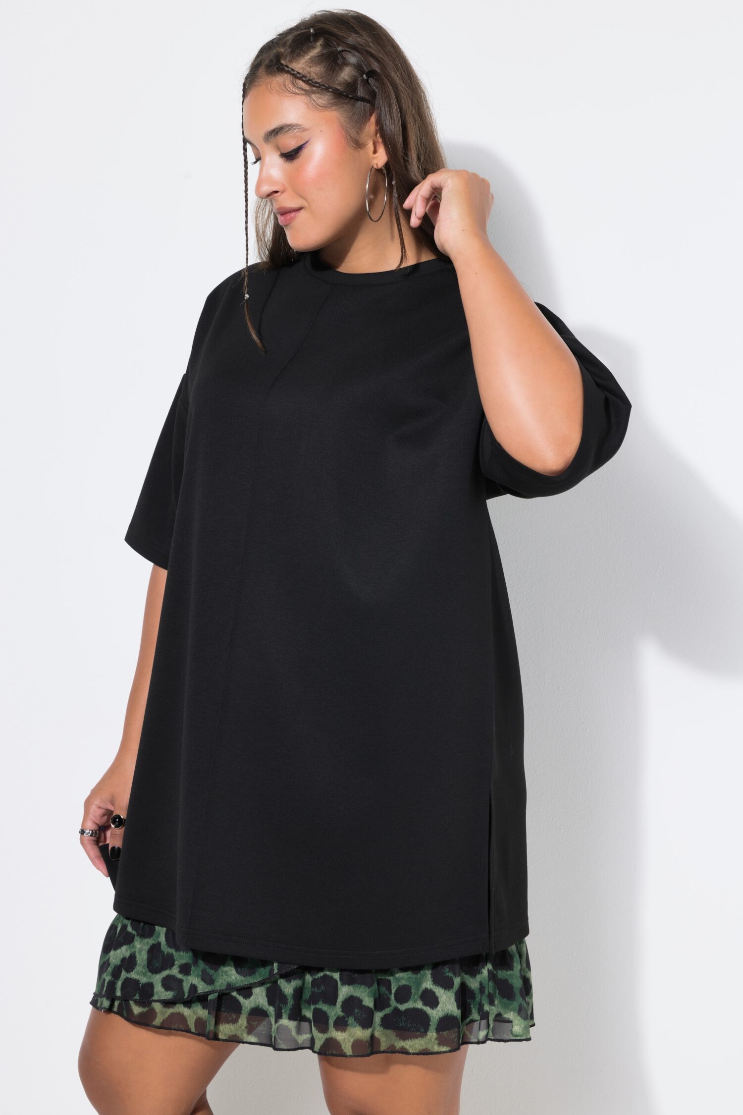 T-shirt oversized, από απαλό scuba ζέρσεϊ ύφασμα