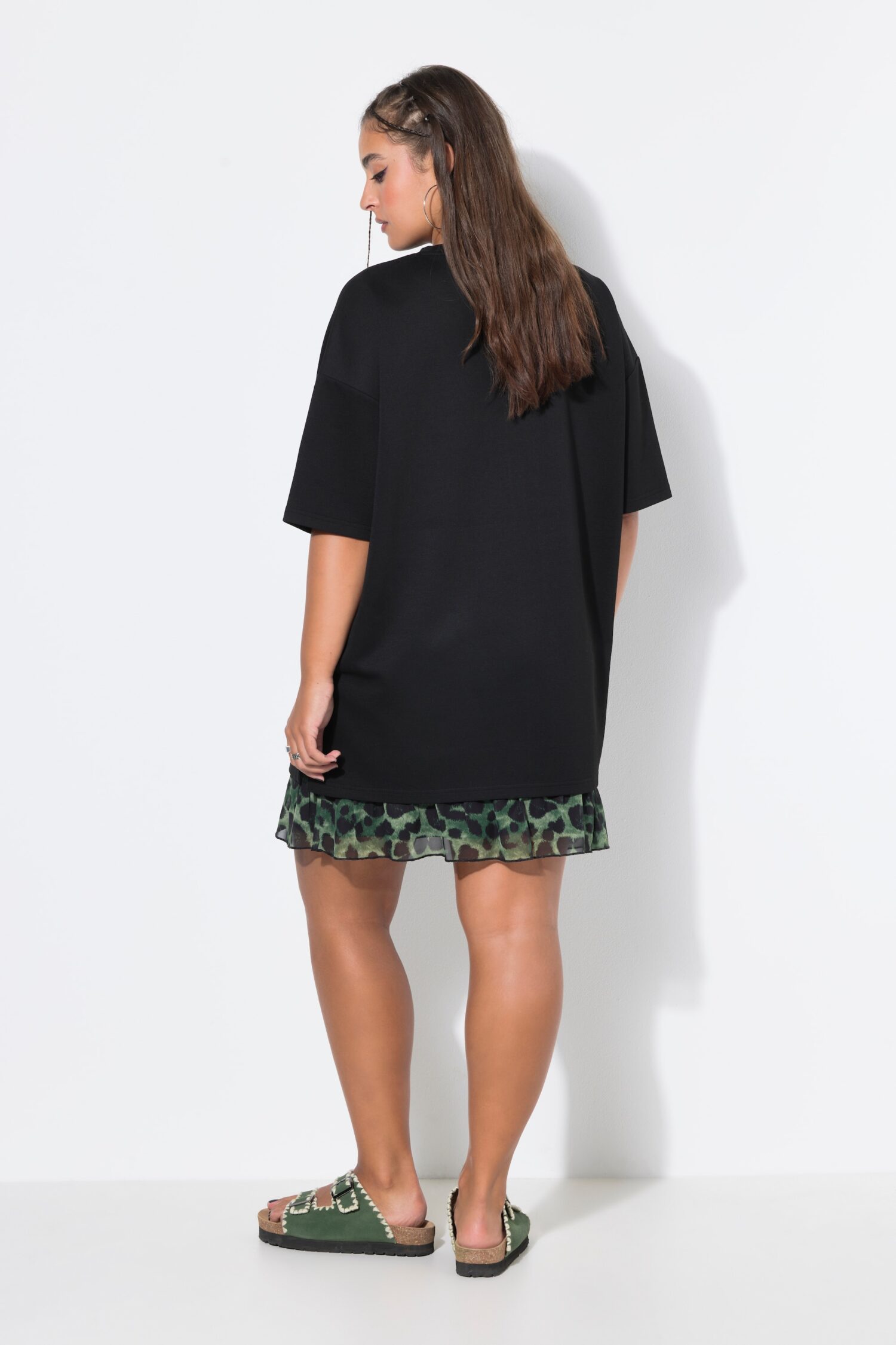 T-shirt oversized, από απαλό scuba ζέρσεϊ ύφασμα