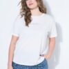 T-shirt oversized με κέντημα στο στήθος και κοντά μανίκια