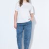 T-shirt oversized με κέντημα στο στήθος και κοντά μανίκια