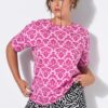 T-shirt oversized με σχέδιο paisley και χαμηλούς ώμους