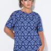 T-shirt oversized με σχέδιο paisley και χαμηλούς ώμους