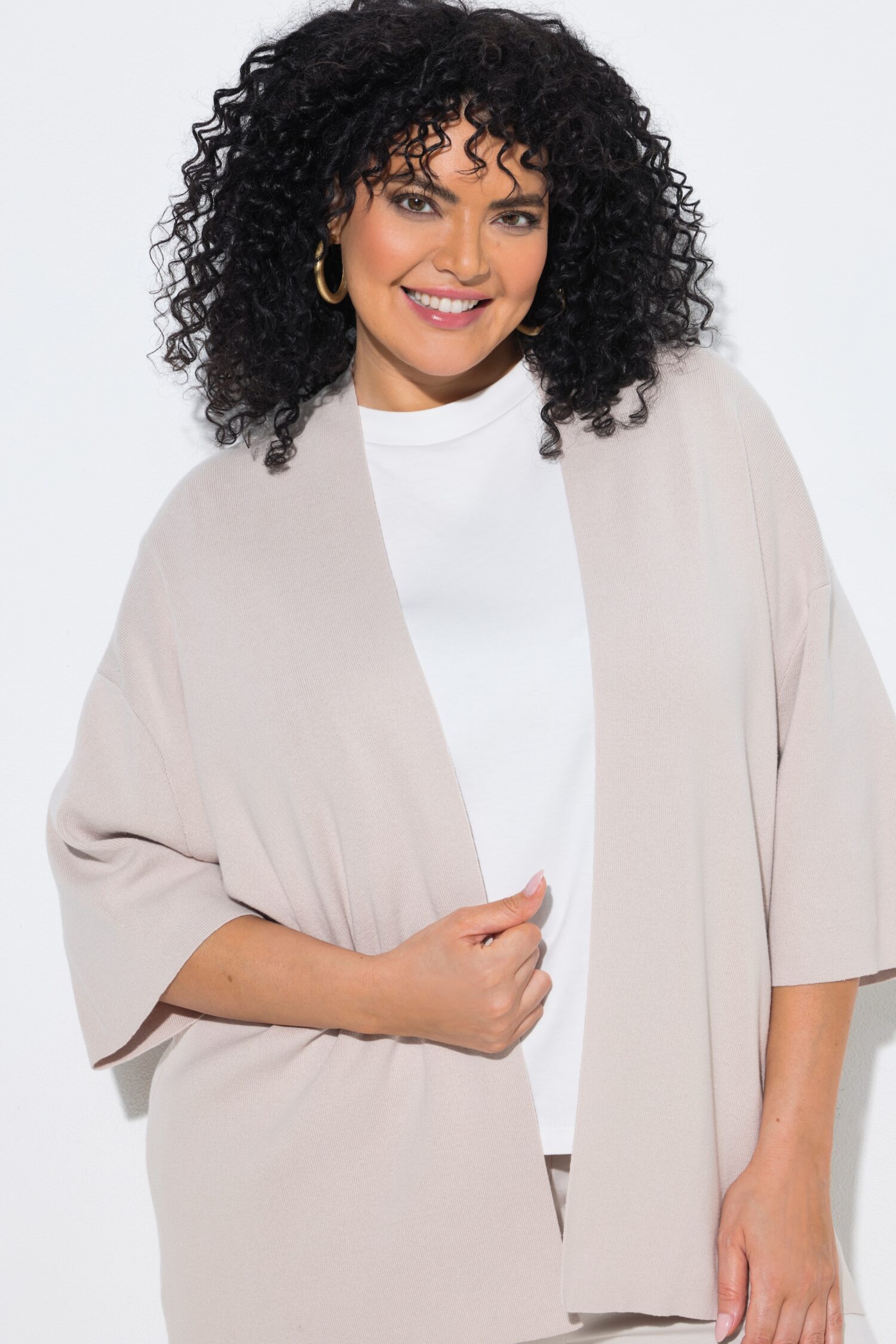 Ζακέτα ελαφρώς oversized, από απαλή, λεπτή πλέξη