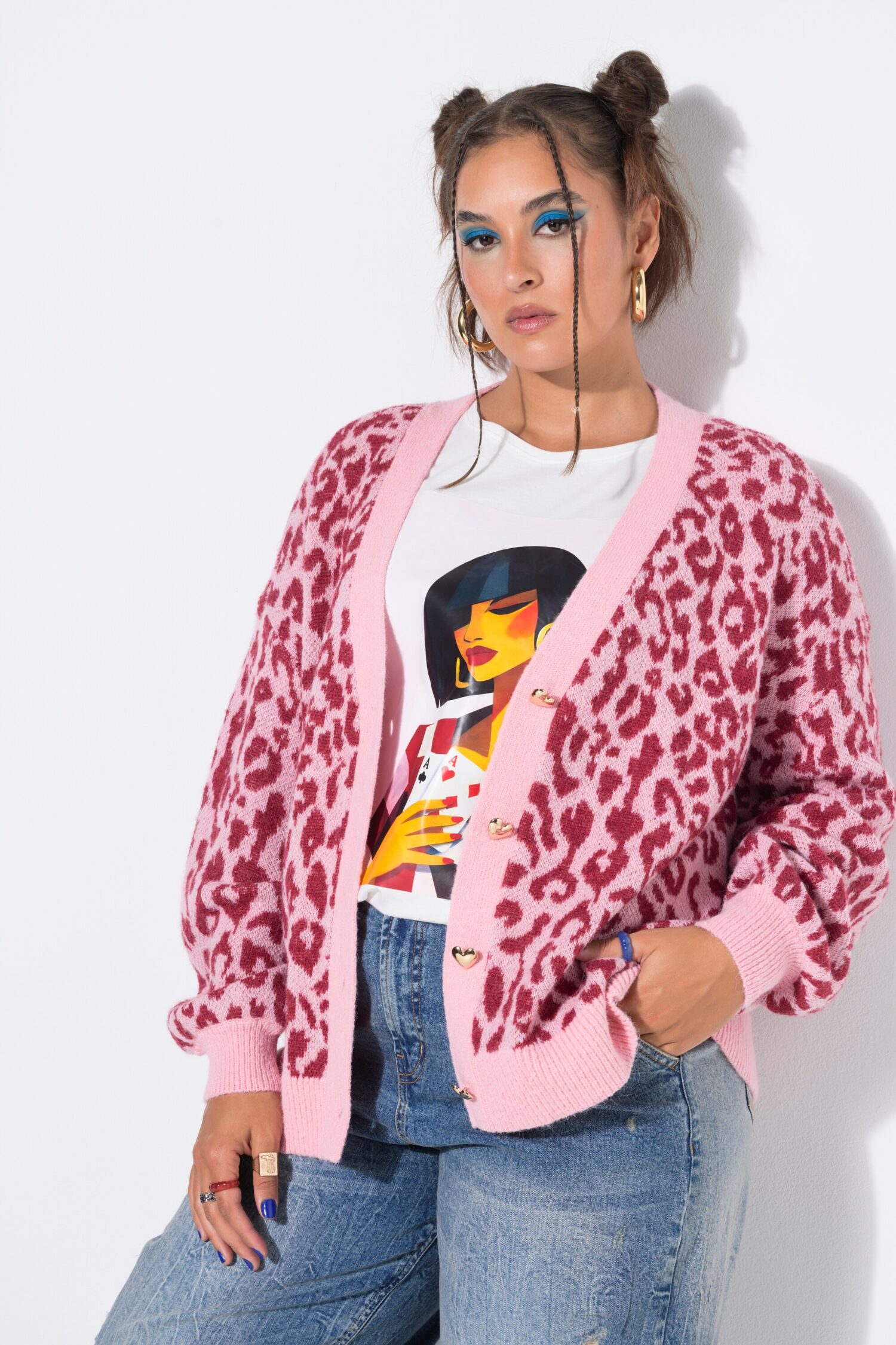 Ζακέτα oversized με λεοπάρ σχέδιο και κουμπιά σε σχήμα καρδιάς