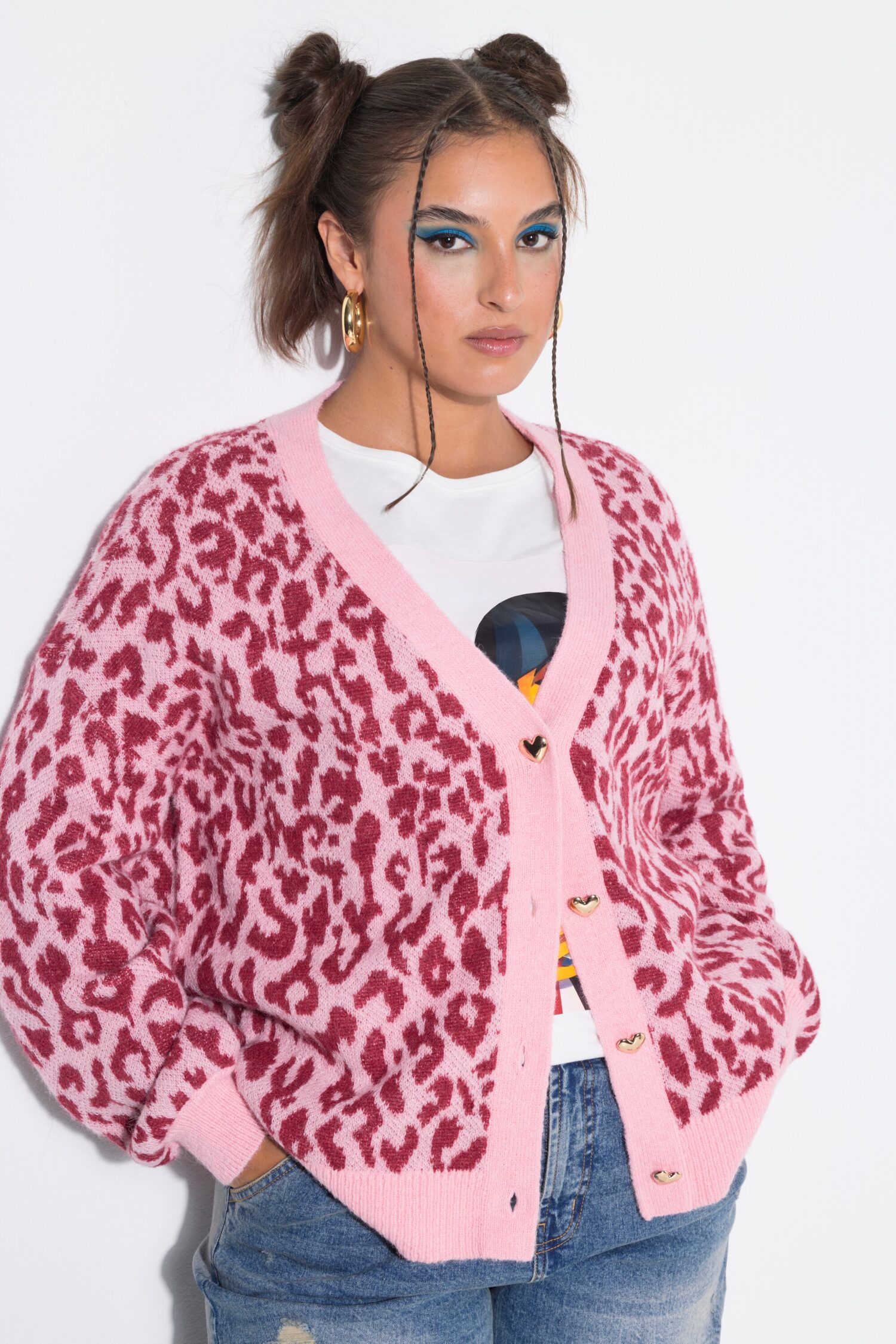 Ζακέτα oversized με λεοπάρ σχέδιο και κουμπιά σε σχήμα καρδιάς