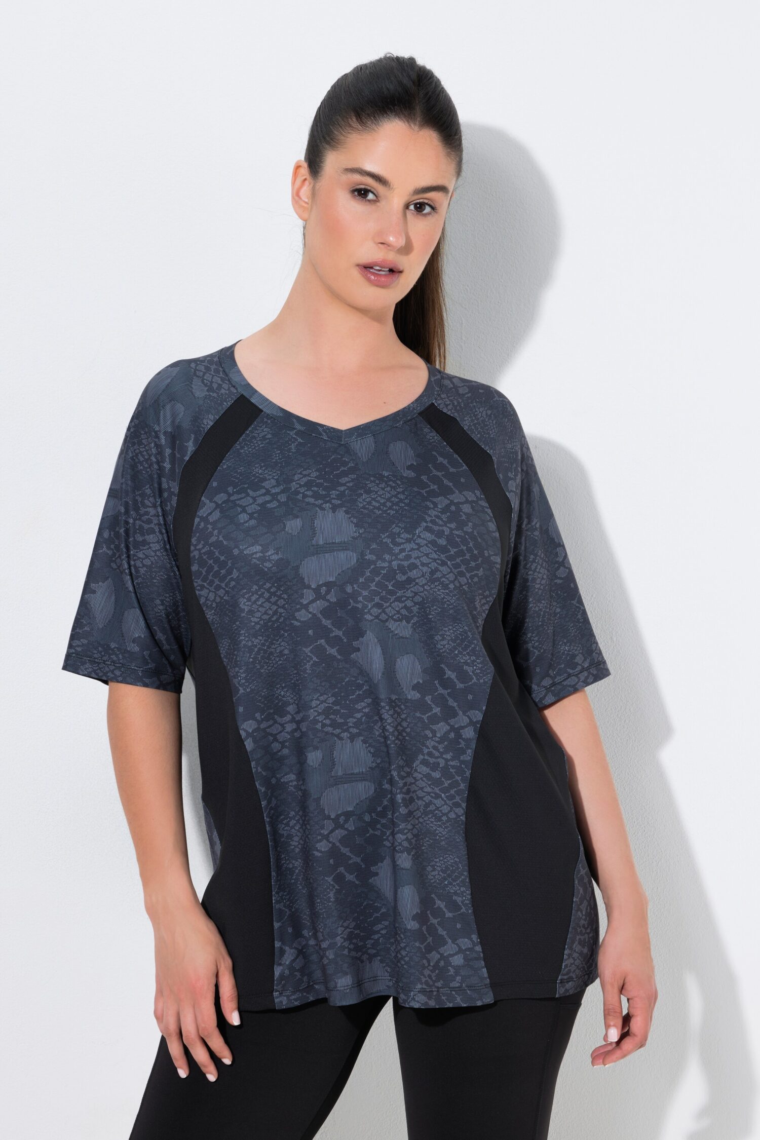 Μπλούζα με snake print και κοντά μανίκια