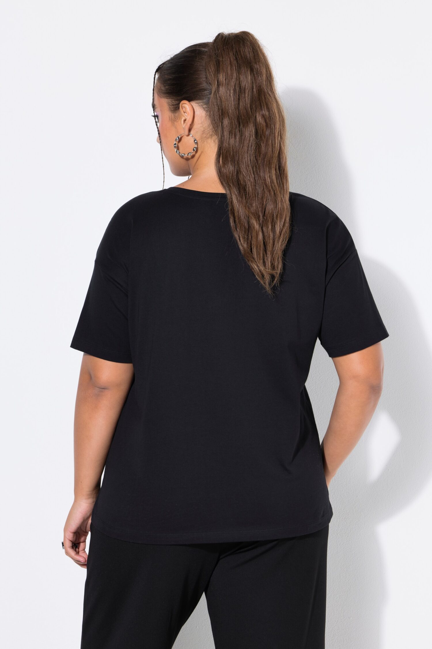 Μπλούζα oversized με διακοσμητικές χάντρες