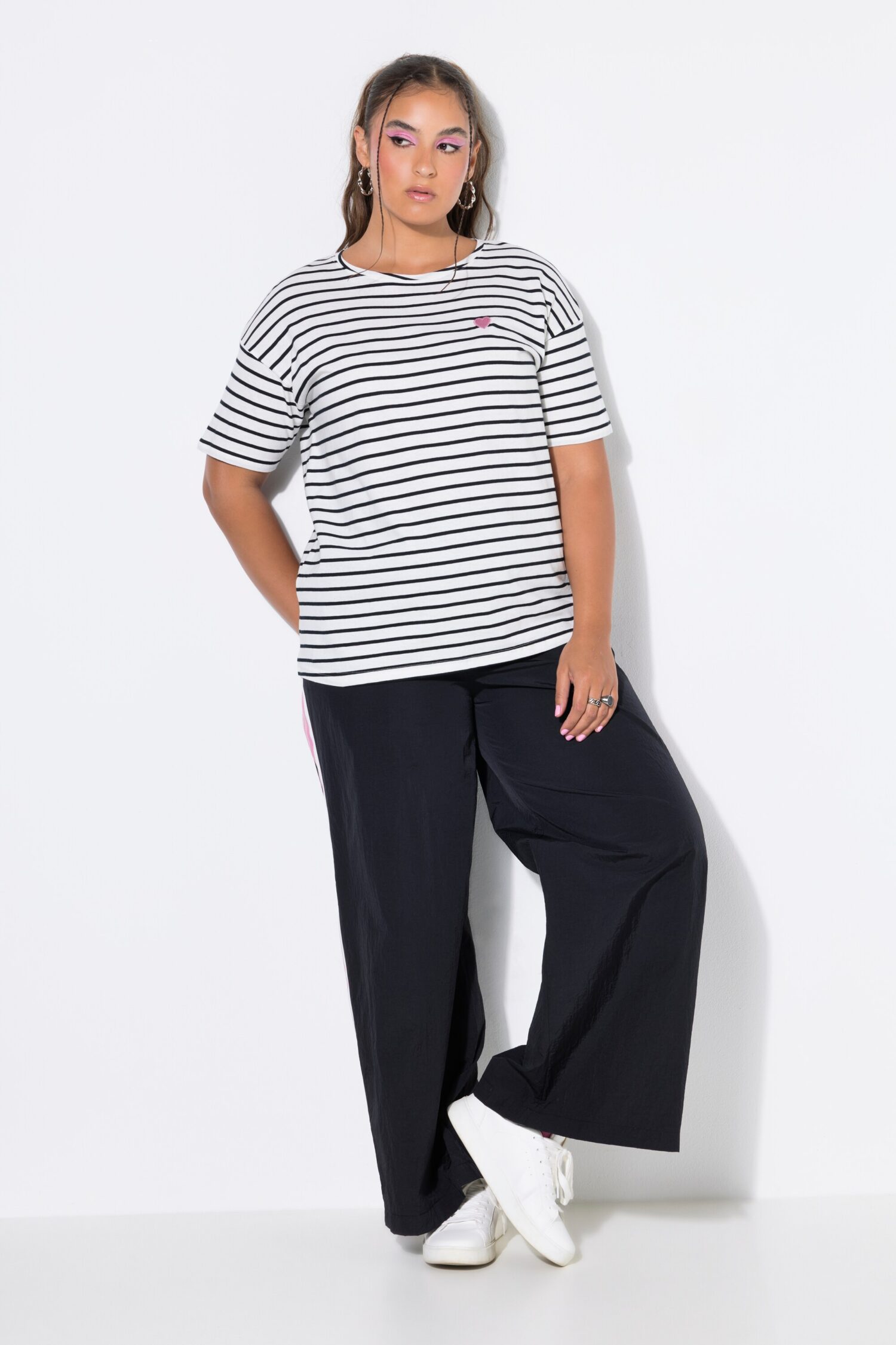 Μπλούζα oversized, ριγέ με διακριτικό κέντημα
