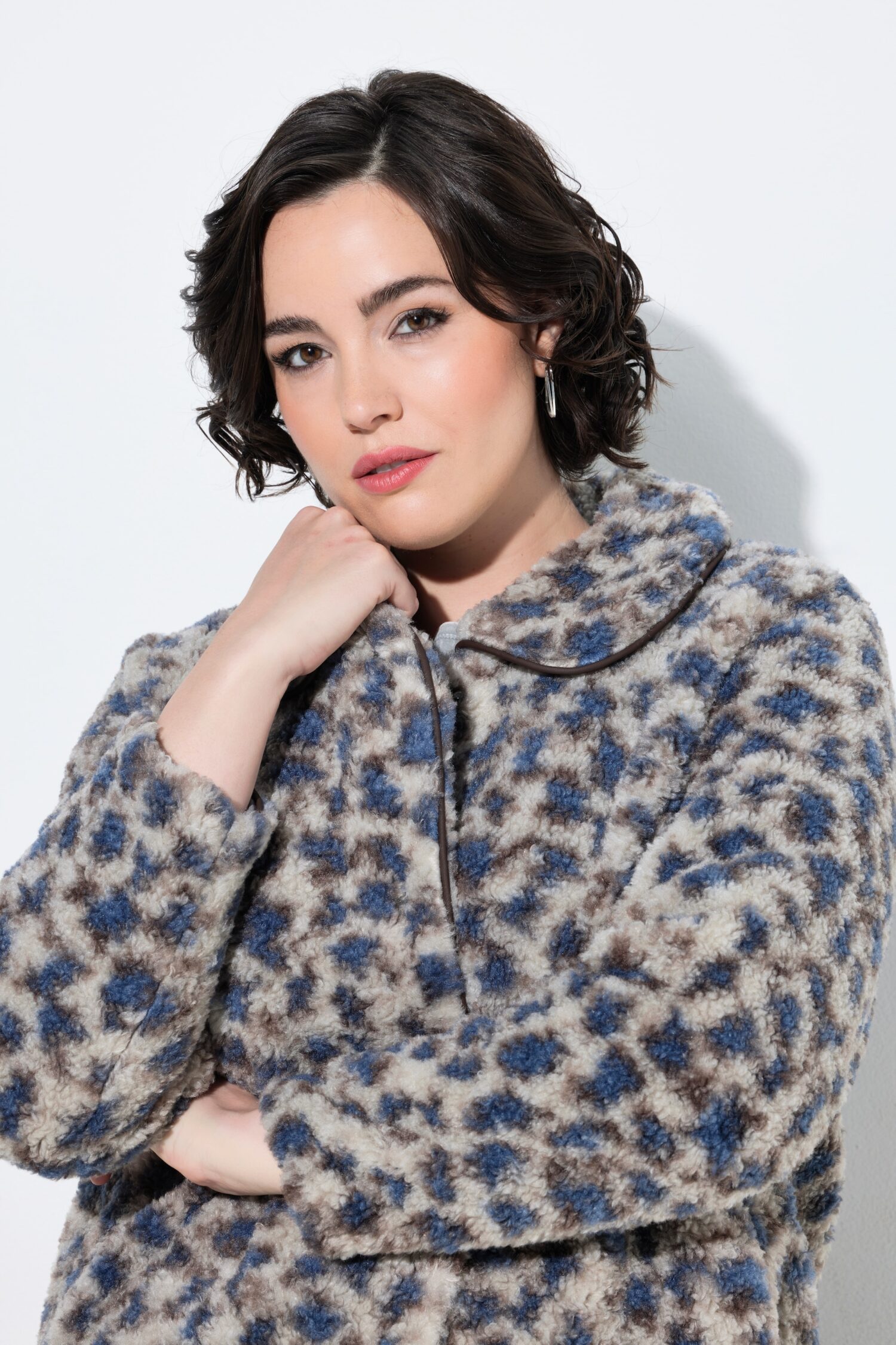 Μπουφάν fleece λεοπάρ με διακριτικές τσέπες