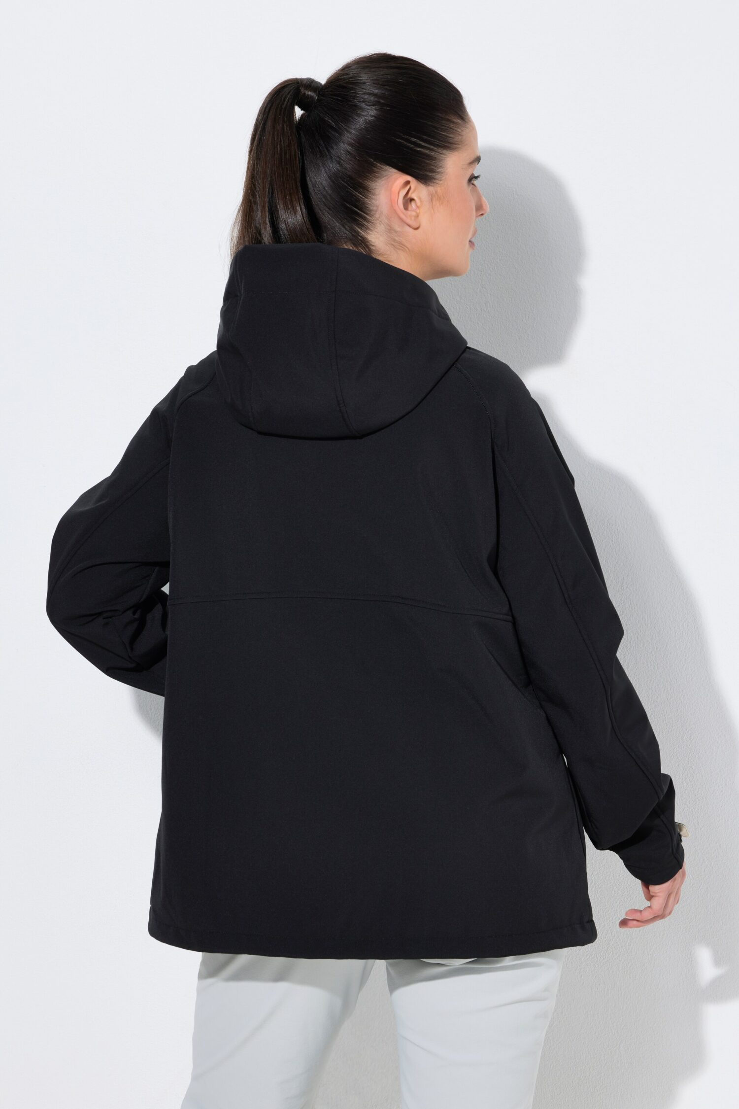 Μπουφάν softshell με κουκούλα κι επένδυση fleece