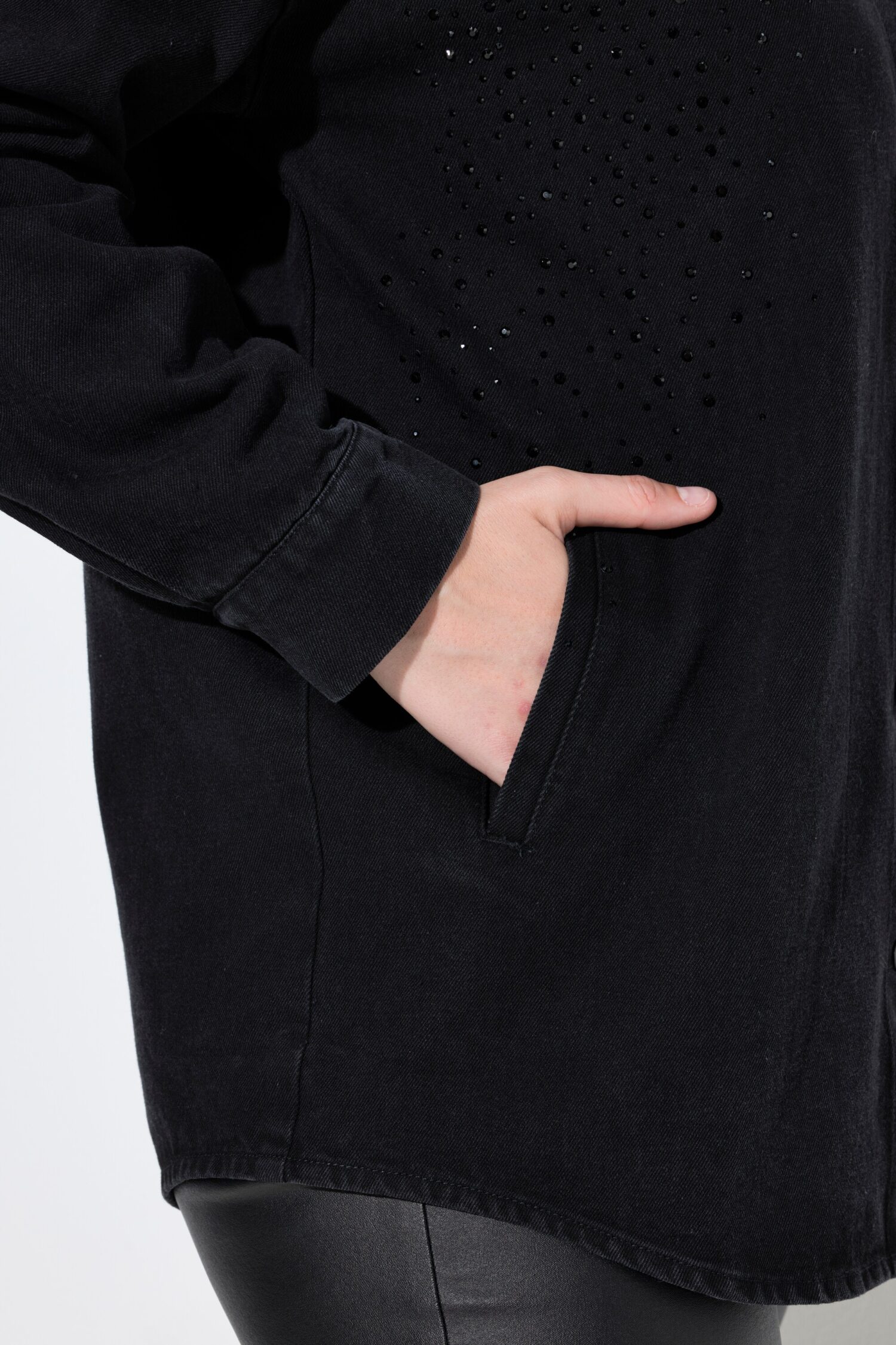Πουκάμισο τζιν oversized με γιακά και στρας