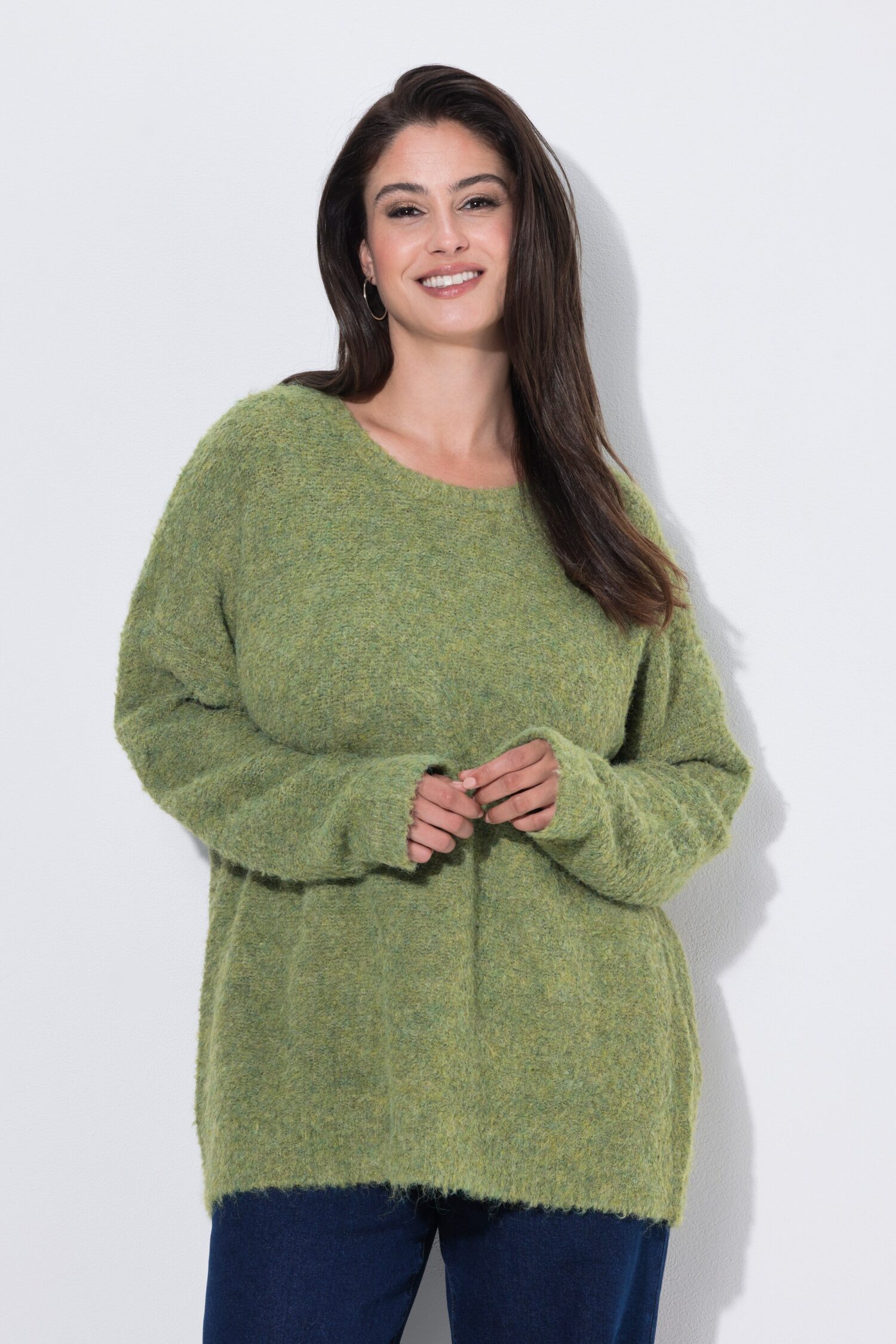 Πουλόβερ oversized με στρογγυλή λαιμόκοψη