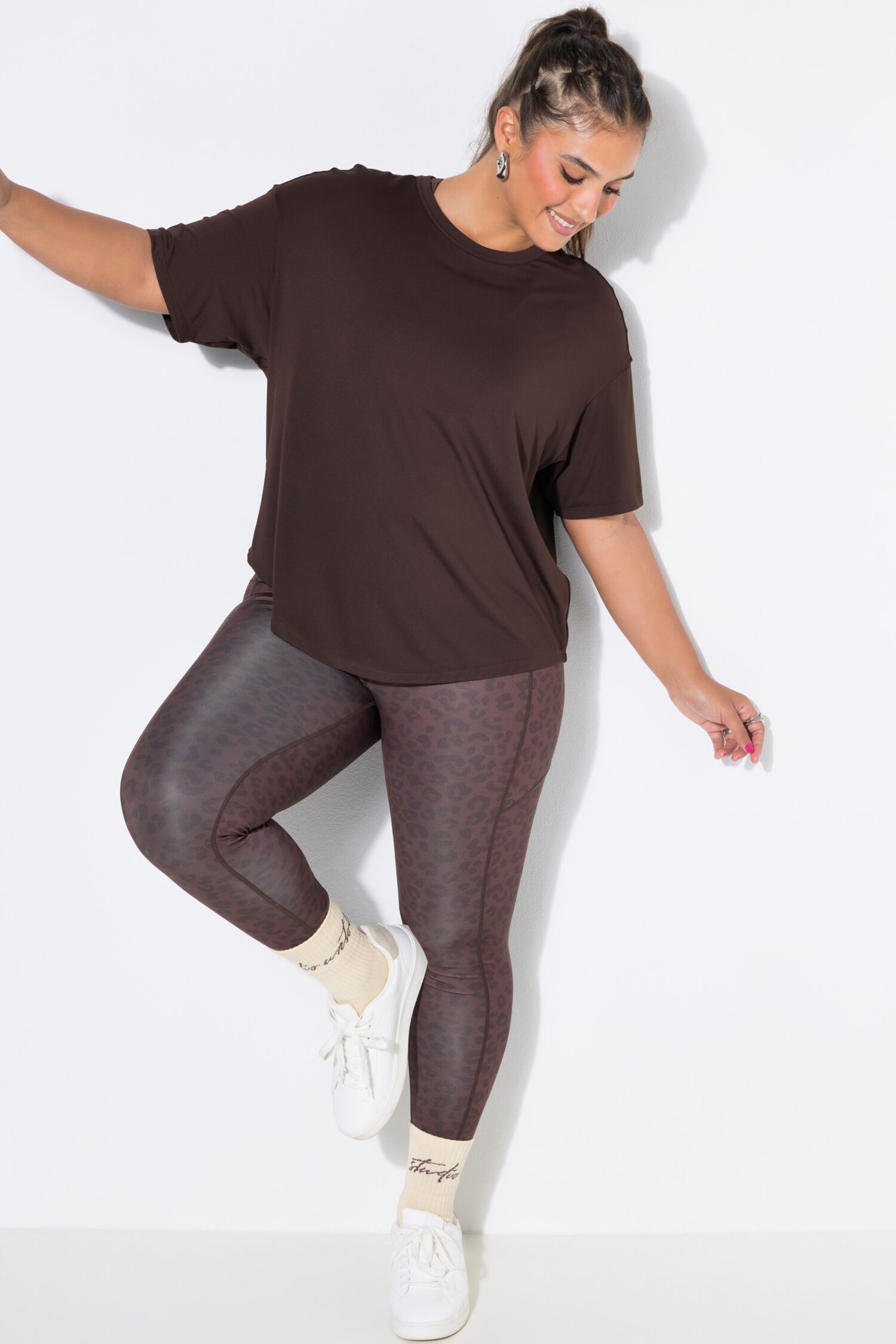 T-shirt αθλητικό oversized με κοντά μανίκια