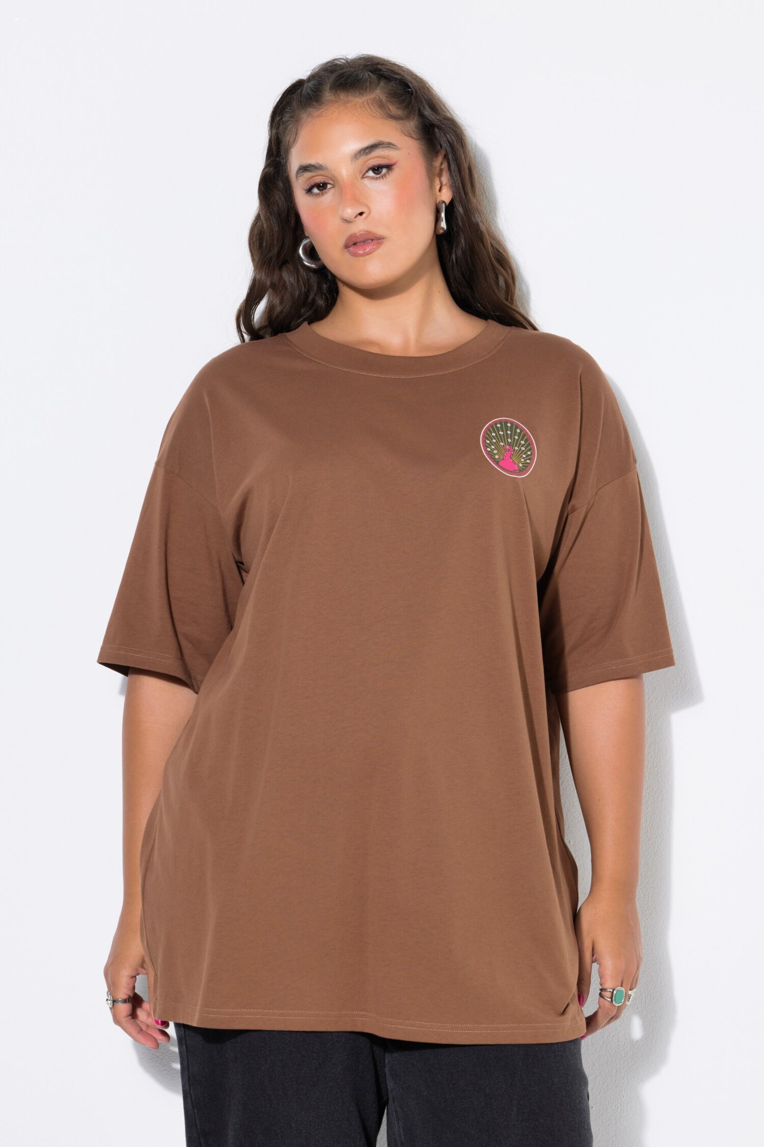 T-shirt με τύπωμα στο στήθος και την πλάτη