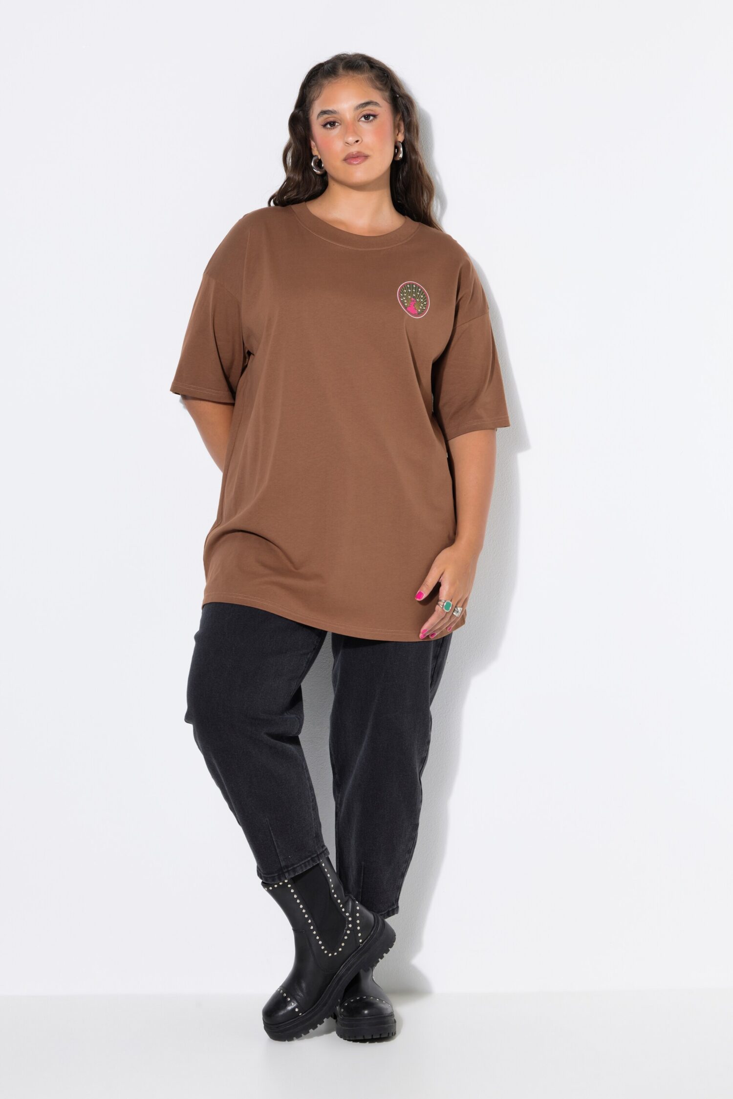 T-shirt με τύπωμα στο στήθος και την πλάτη