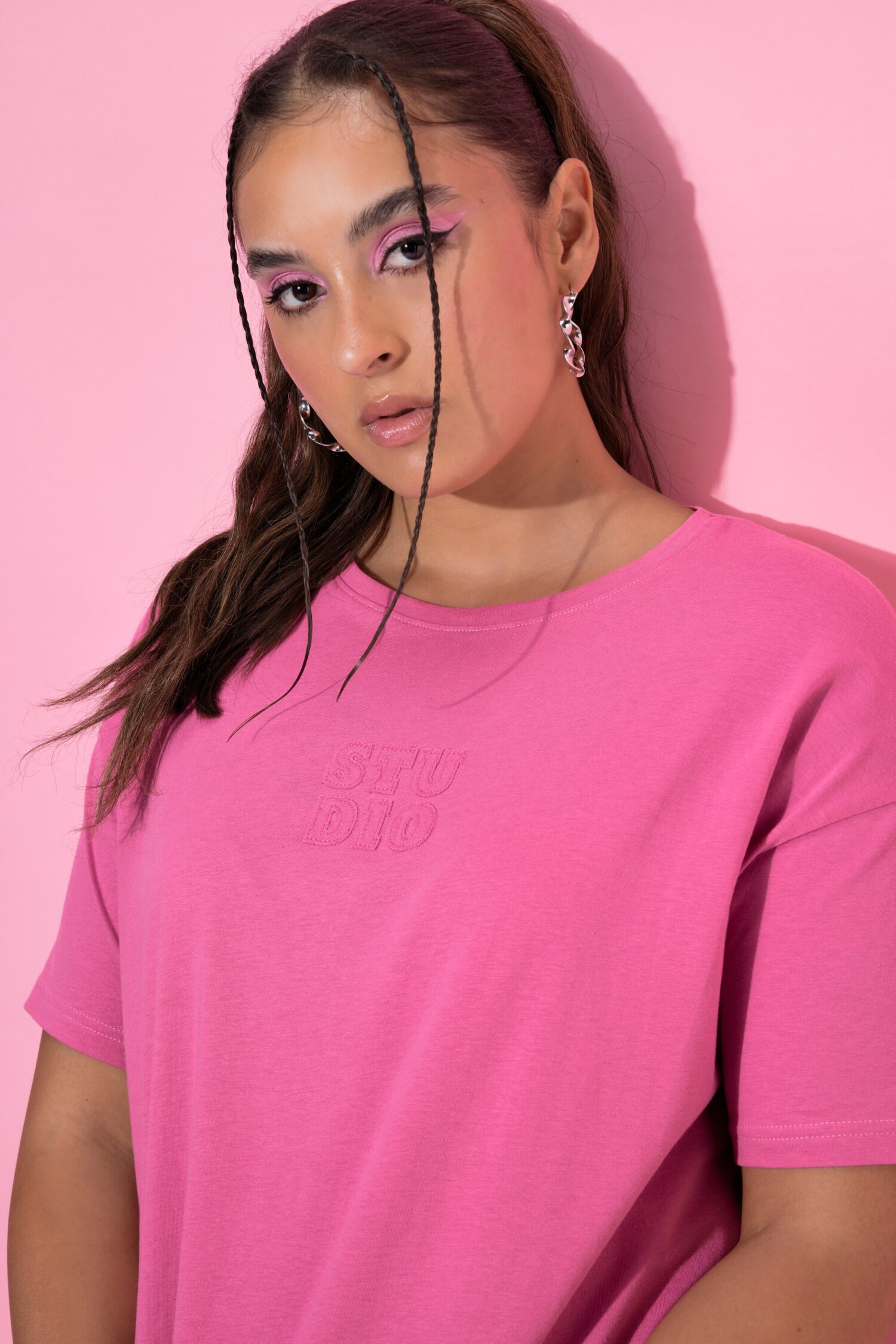 T-shirt oversized με στρογγυλή λαιμόκοψη