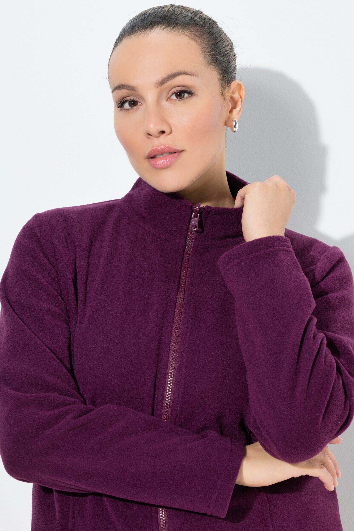 Ζακέτα fleece με φερμουάρ, όρθιο γιακά και μακριά μανίκια