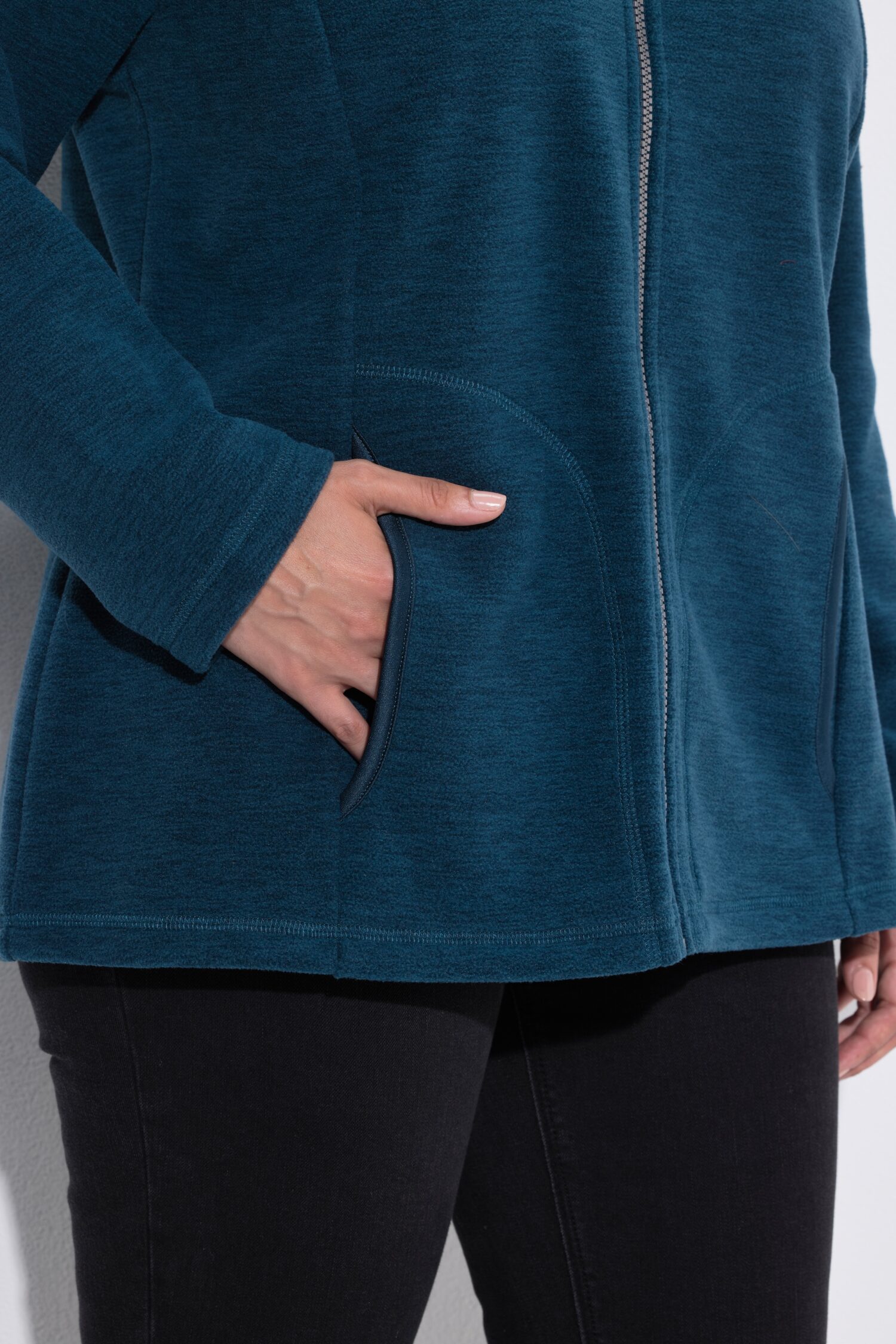 Ζακέτα fleece με όρθιο γιακά και μακριά μανίκια