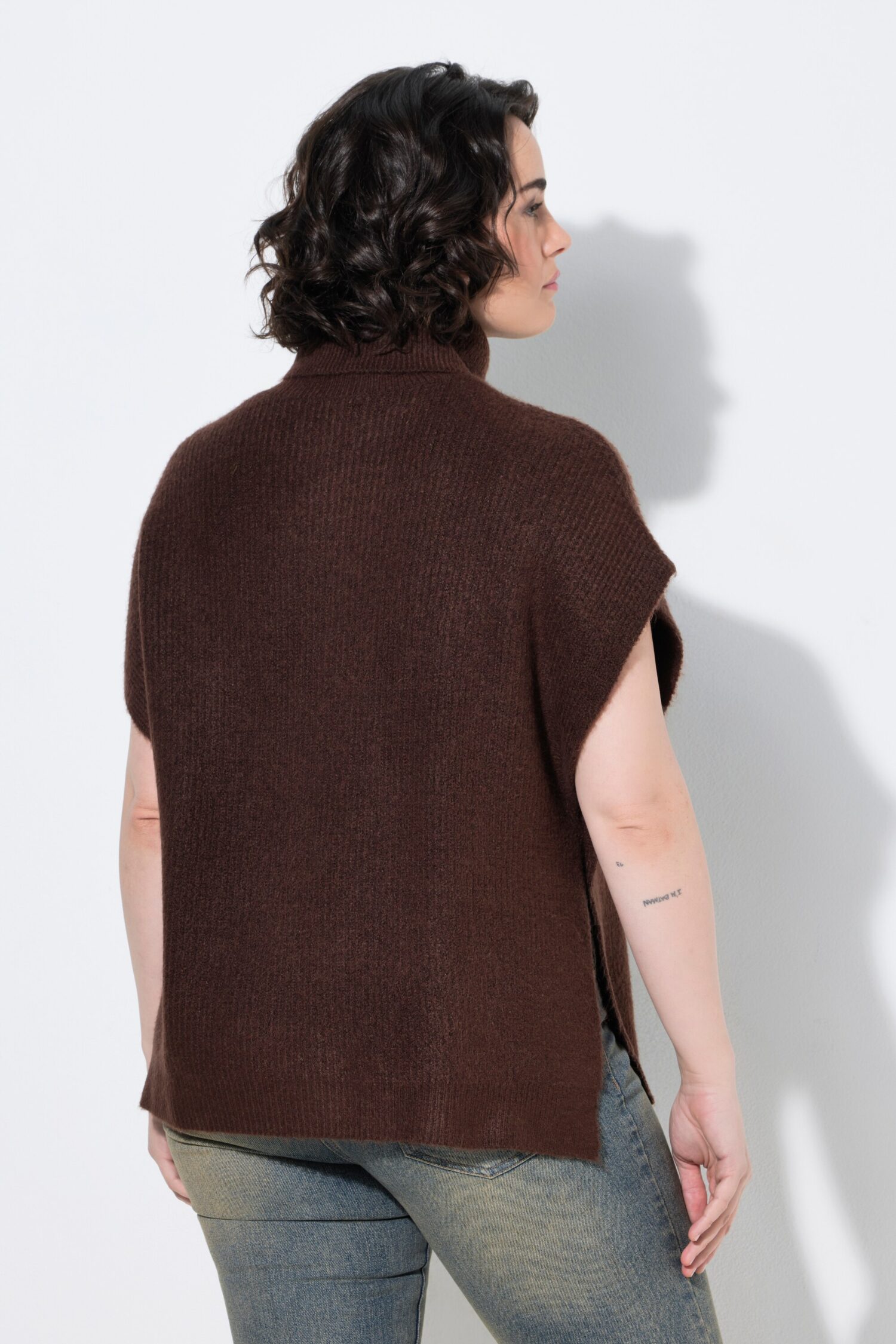 Γιλέκο πλεκτό ελαφρώς oversized με γιακά