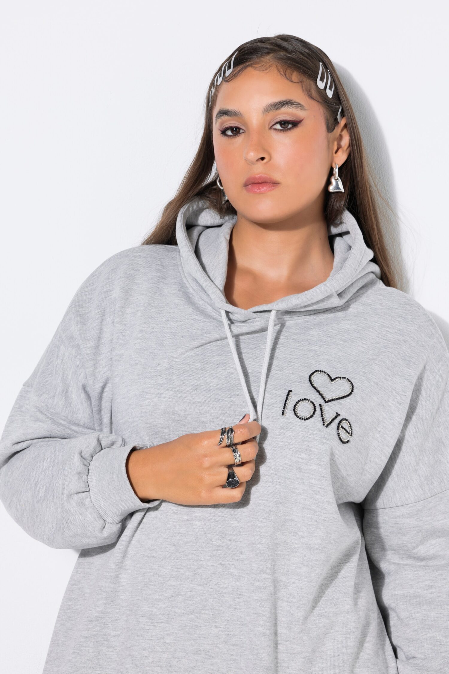 Μπλούζα φούτερ oversized με σχέδιο "Heart Love"