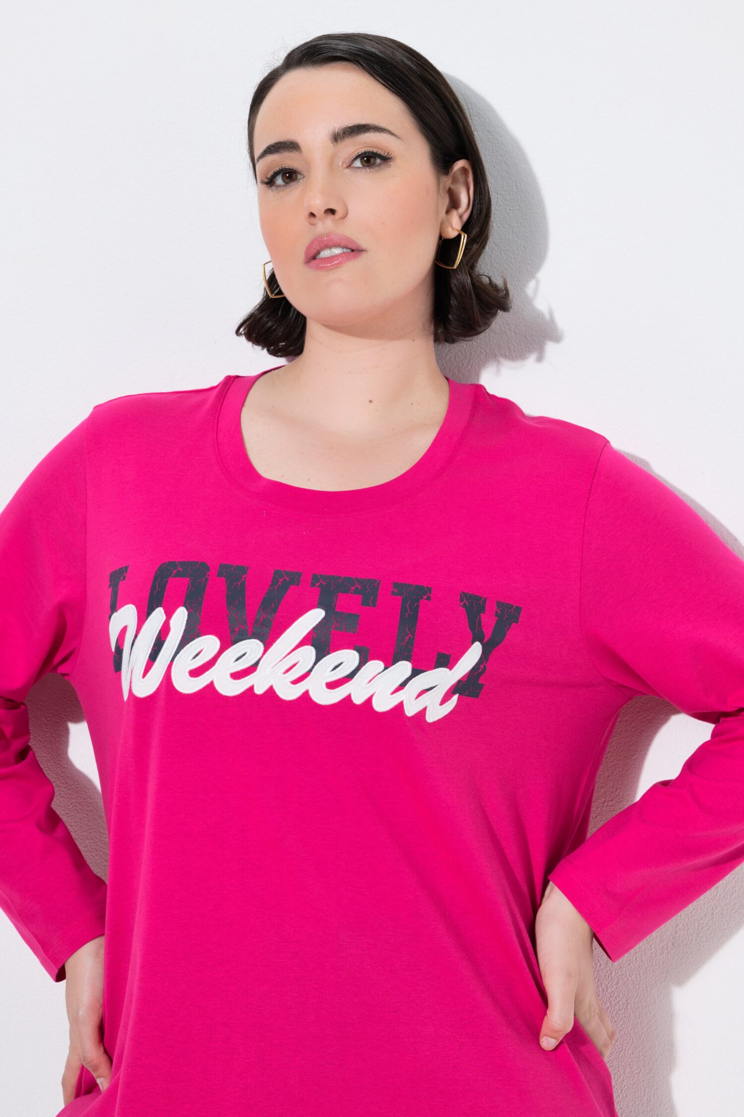 Μπλούζα με χαλαρή εφαρμογή και τύπωμα LOVELY WEEKEND
