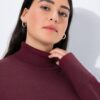 Πουλόβερ με πλεκτό όρθιο γιακά και μακριά μανίκια