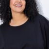 Μπλούζα oversized με κουμπιά στην πλάτη και φαρδιά μανίκια 3/4