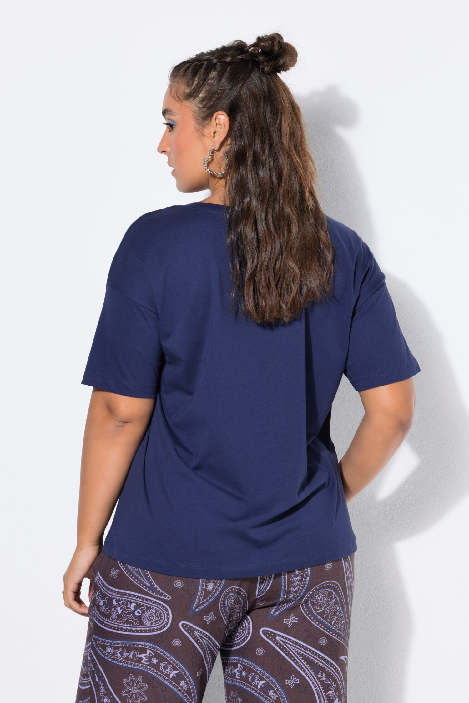 Μπλούζα oversized με σχέδιο από mini στρας