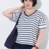 Μπλούζα ριγέ oversized με λαιμόκοψη V