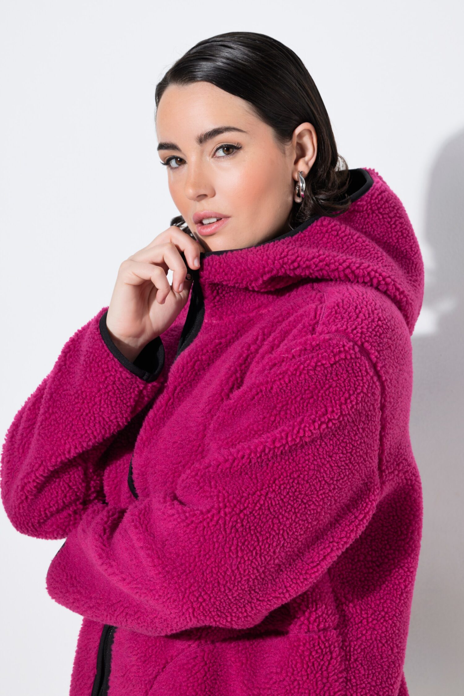 Μπουφάν, από μαλακό teddy fleece με κουκούλα