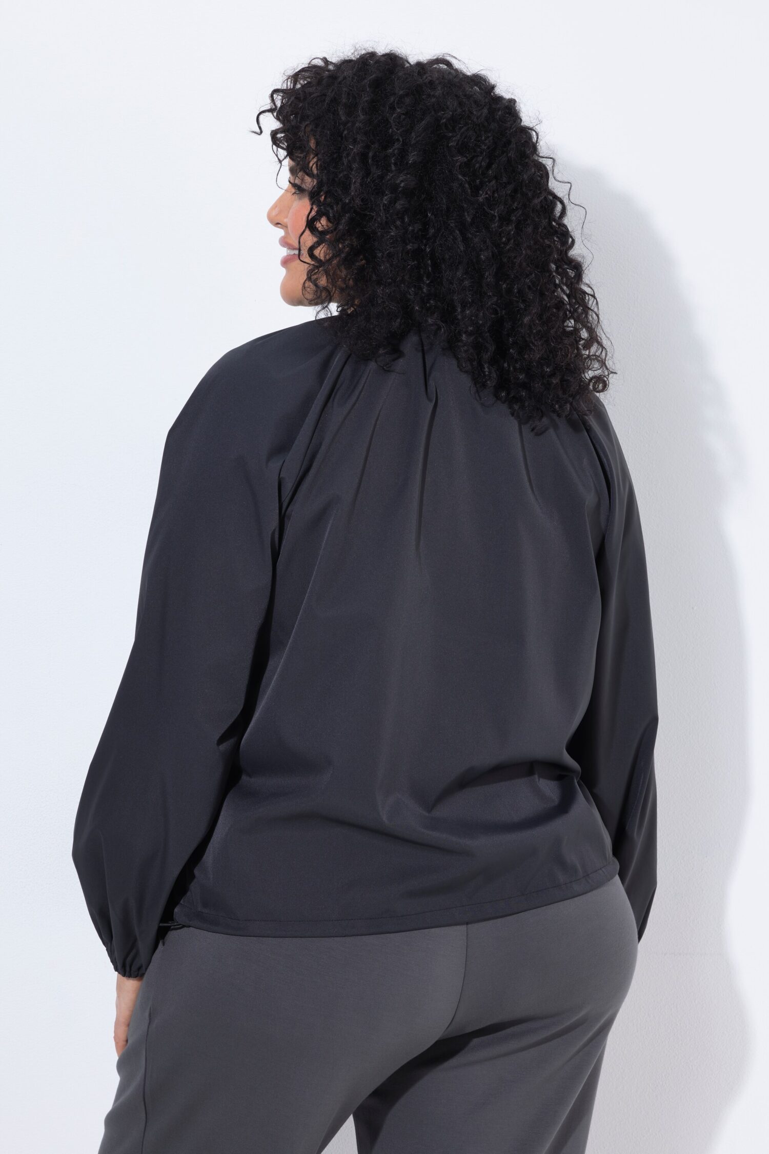 Μπουφάν ελαφρύ oversized με φερμουάρ