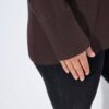 Πουλόβερ με πλεκτό όρθιο γιακά και μακριά μανίκια