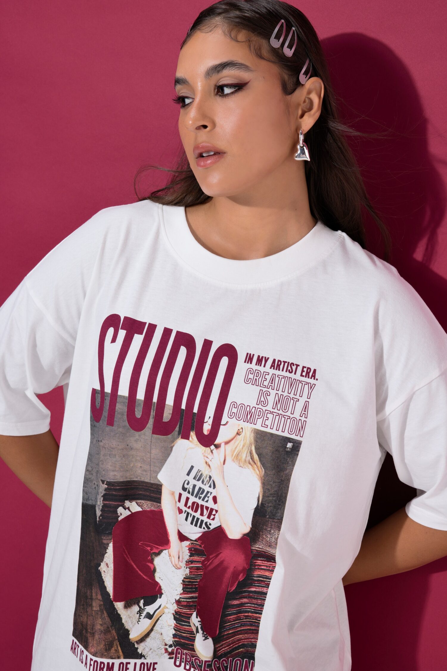 T-shirt oversized με τύπωμα "STUDIO"