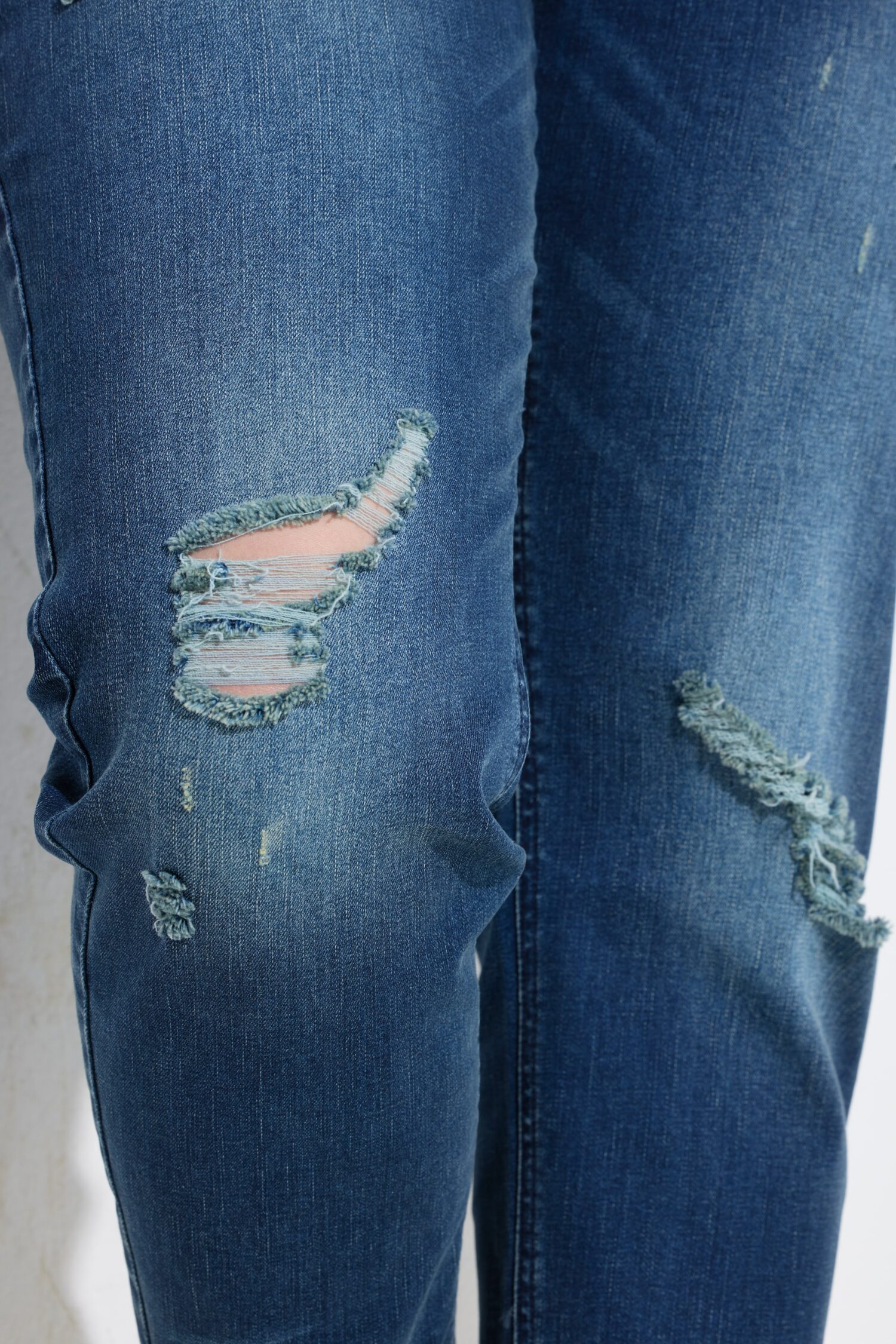 Τζιν παντελόνι ελαστικό με άνετη εφαρμογή mom fit