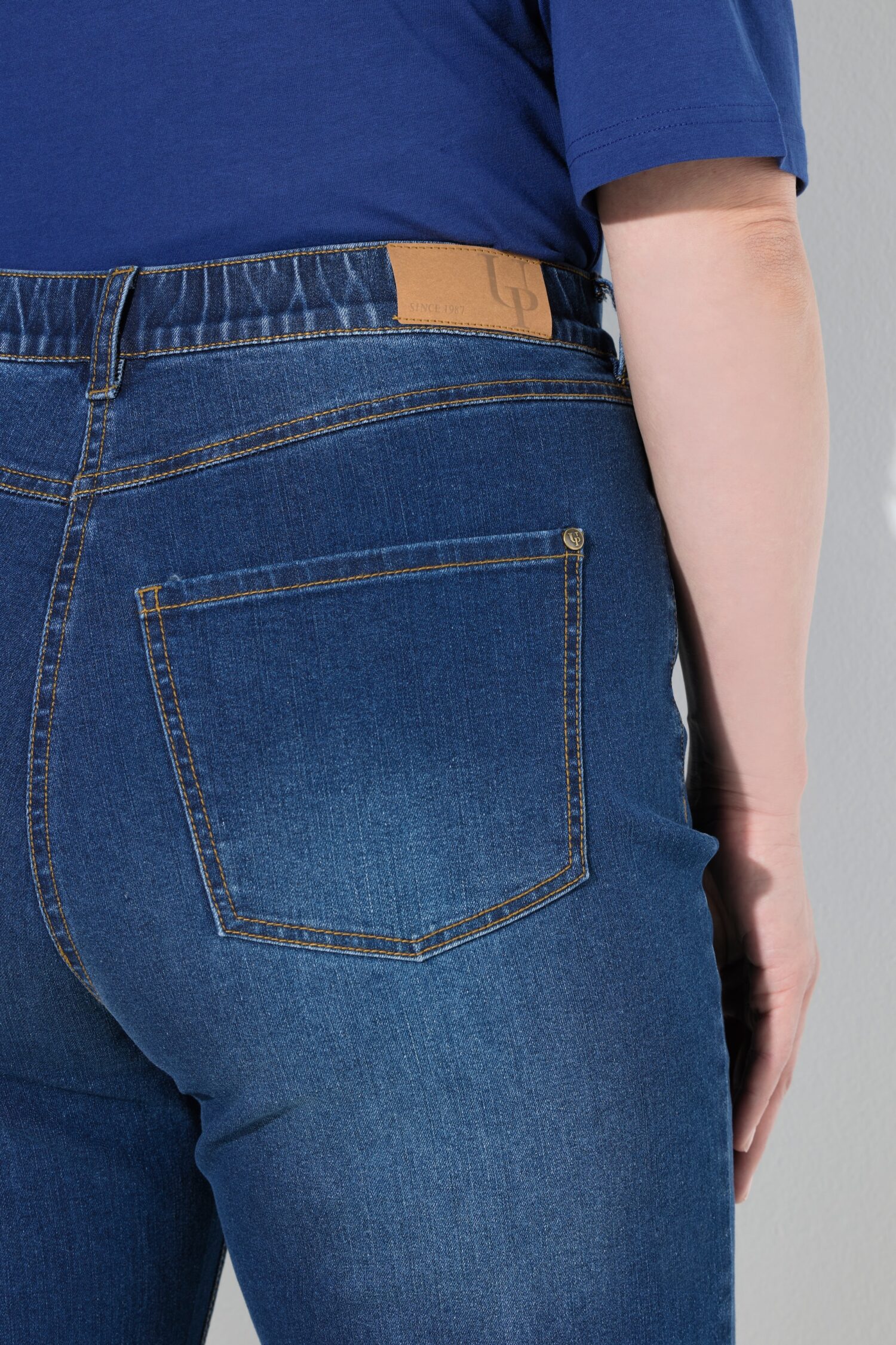 Τζιν παντελόνι mom fit, ελαστικό με 5 τσέπες