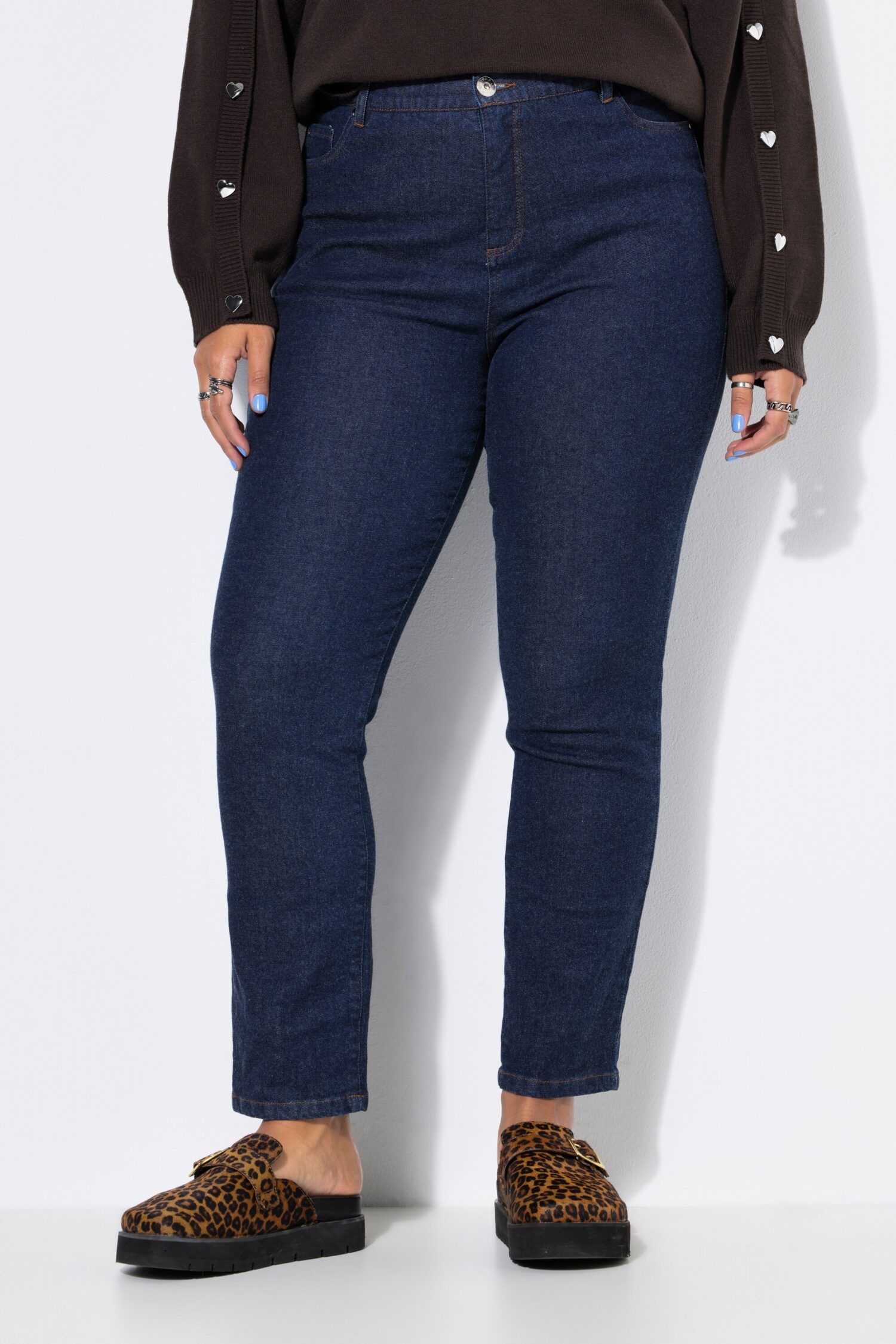 Τζιν παντελόνι mom fit ψηλόμεσο με washed effect